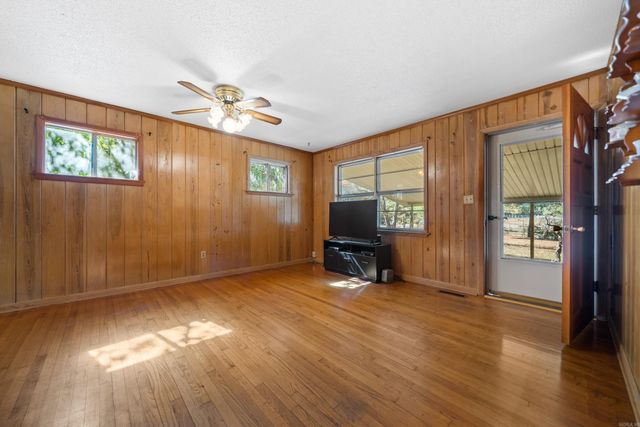 5635 Sunshine Road, Pearcy, AR 71964