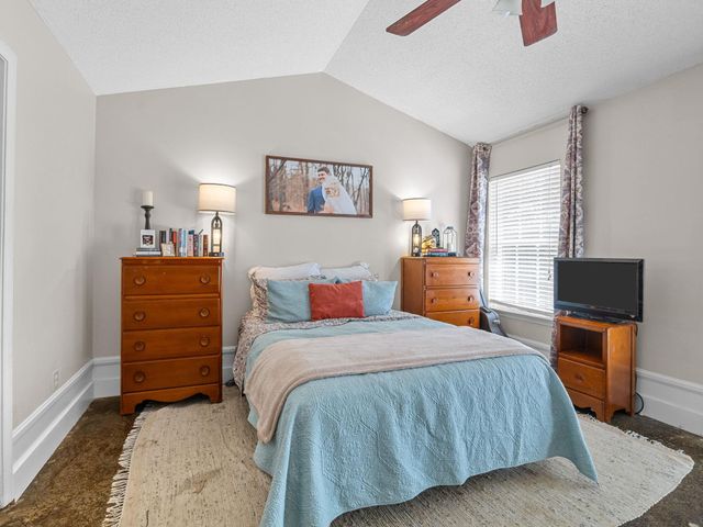 426 Flamingo Way, Boiling Springs, SC 29316