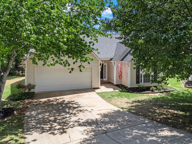 426 Flamingo Way, Boiling Springs, SC 29316