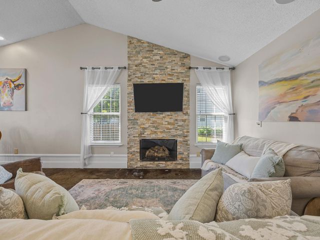 426 Flamingo Way, Boiling Springs, SC 29316