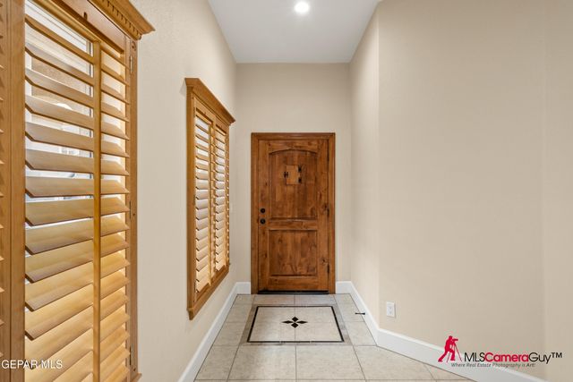5721 CAPROCK Court A, El Paso, TX 79912