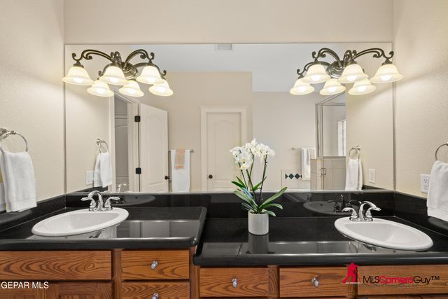 5721 CAPROCK Court A, El Paso, TX 79912