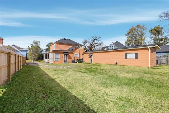 1149 Hodges Street, Lake Charles, LA 70601