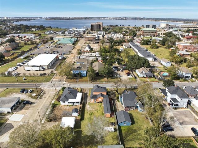 1149 Hodges Street, Lake Charles, LA 70601