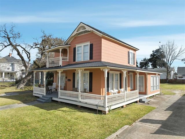 1149 Hodges Street, Lake Charles, LA 70601