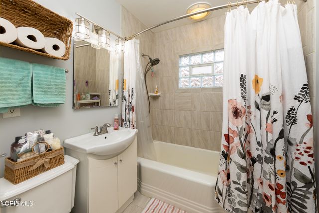 313 2nd Street, Findlay, OH 45840