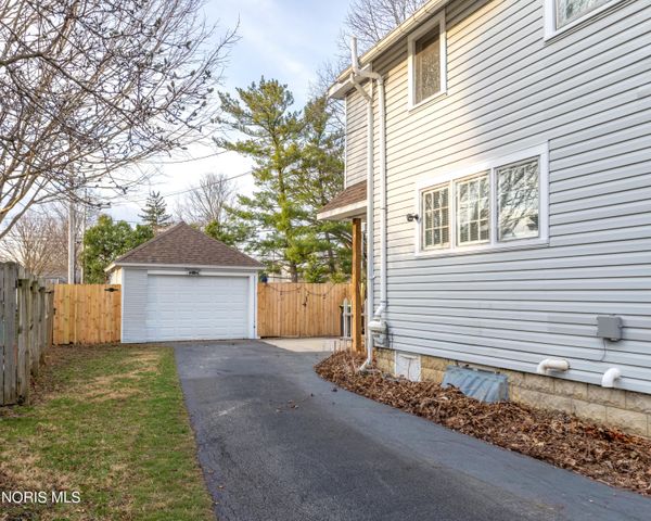 313 2nd Street, Findlay, OH 45840