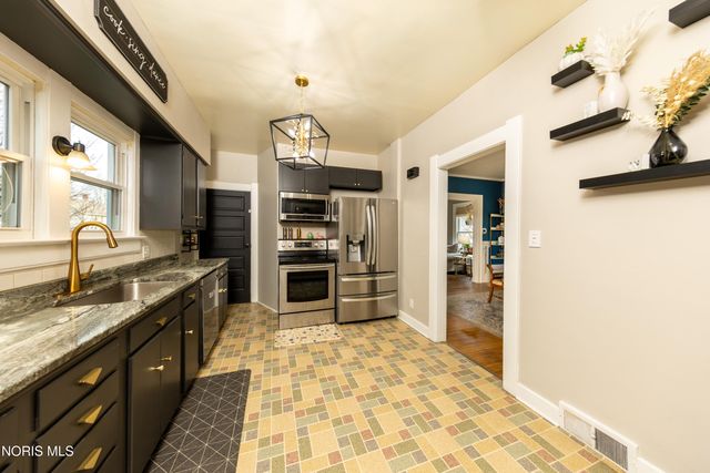 313 2nd Street, Findlay, OH 45840