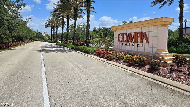 8585 Athena CT, Lehigh Acres, FL 33971
