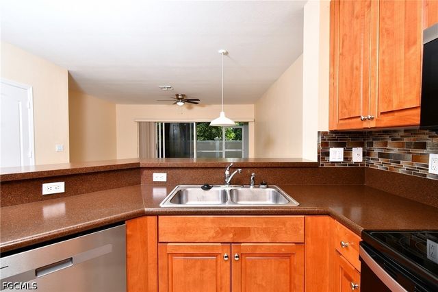 8585 Athena CT, Lehigh Acres, FL 33971