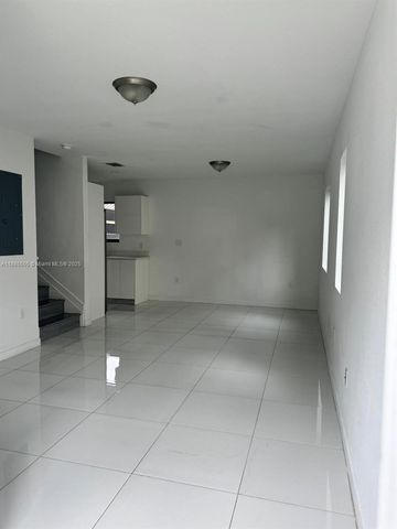 2771 NW 43rd Ter, Miami, FL 33142