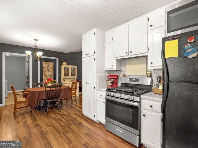 35 Pleasant Valley Road, Mcdonough, GA 30253