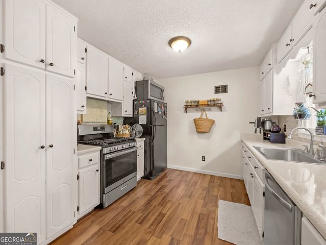 35 Pleasant Valley Road, Mcdonough, GA 30253
