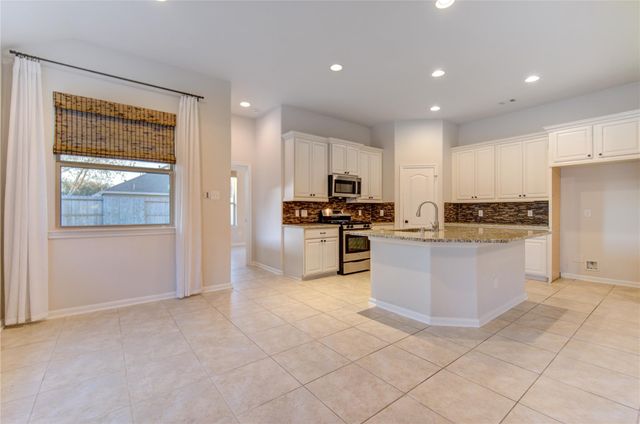 13227 Clover Creek Point Lane, Humble, TX 77346