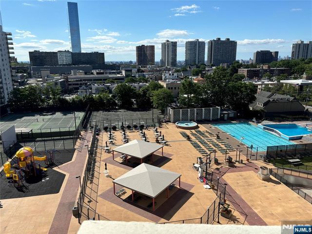 2000 Linwood Avenue 16J, Fort Lee, NJ 07024