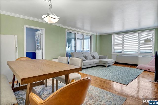 2000 Linwood Avenue 16J, Fort Lee, NJ 07024