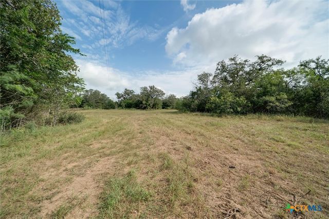 166 Paint Brush Trail, Lockhart, TX 78644