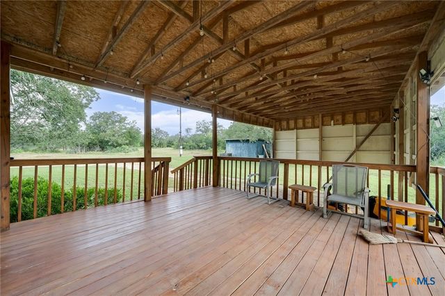 166 Paint Brush Trail, Lockhart, TX 78644