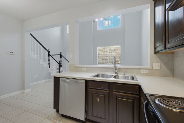 2202 Sandshell Street, Bedford, TX 76021