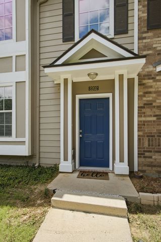 2202 Sandshell Street, Bedford, TX 76021