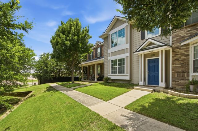 2202 Sandshell Street, Bedford, TX 76021