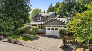 9195 North Town Drive NE, Bainbridge Island, WA 98110