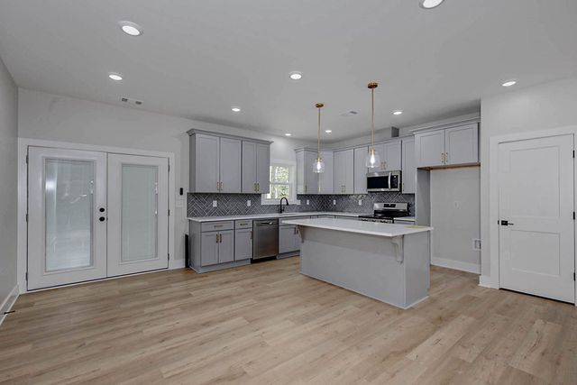 5318 Lakeshore, Columbus, GA 31907