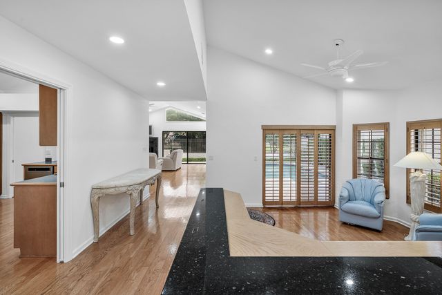 21874 Town Place Drive 21874, Boca Raton, FL 33433