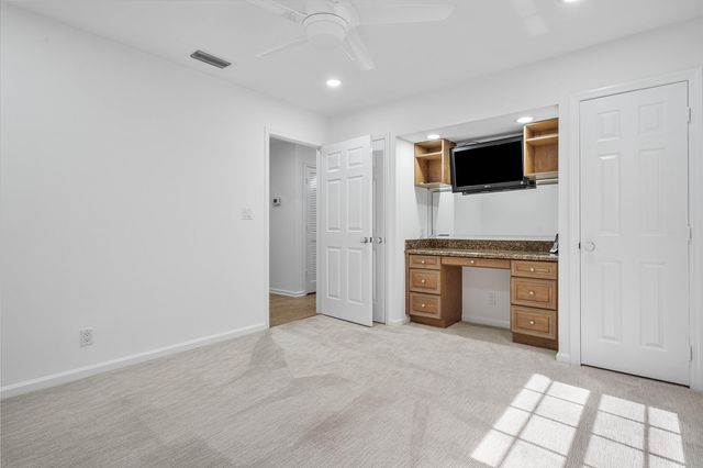 21874 Town Place Drive 21874, Boca Raton, FL 33433