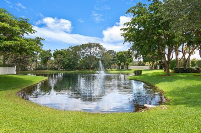 21874 Town Place Drive 21874, Boca Raton, FL 33433