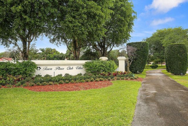 21874 Town Place Drive 21874, Boca Raton, FL 33433