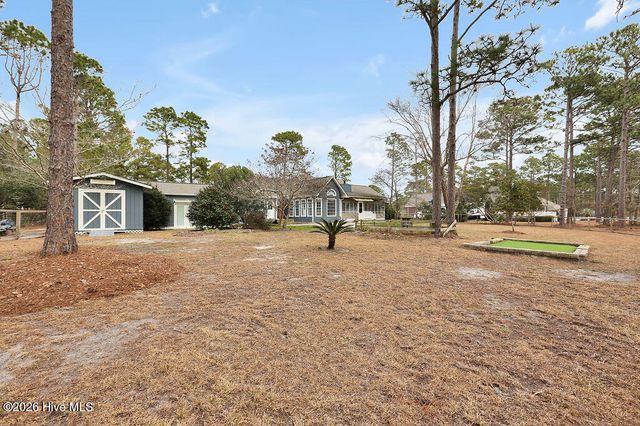 24 Queens Grant Circle SW, Shallotte, NC 28470