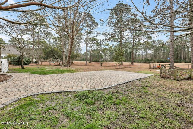 24 Queens Grant Circle SW, Shallotte, NC 28470