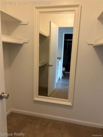 27840 Berrywood Lane 14, Farmington Hills, MI 48334
