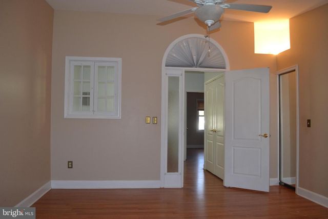 3947 VALLEY RIDGE DR, Fairfax, VA 22033