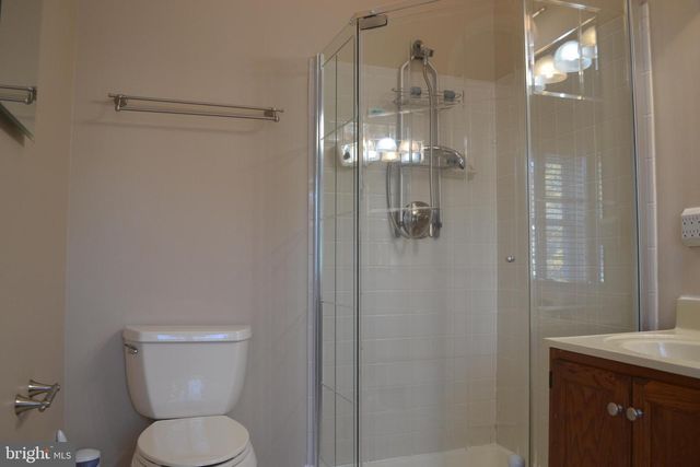 3947 VALLEY RIDGE DR, Fairfax, VA 22033