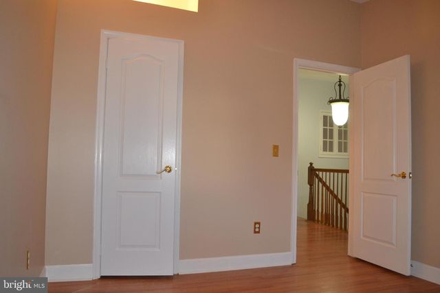 3947 VALLEY RIDGE DR, Fairfax, VA 22033