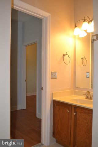 3947 VALLEY RIDGE DR, Fairfax, VA 22033