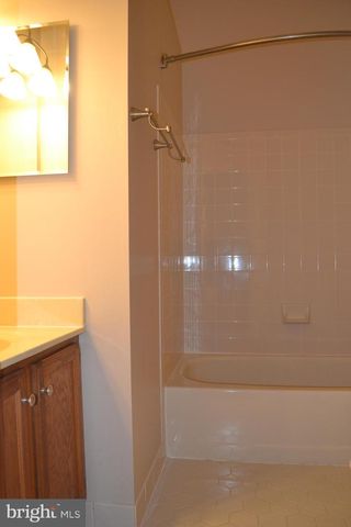 3947 VALLEY RIDGE DR, Fairfax, VA 22033