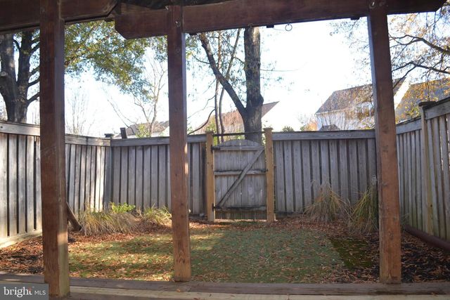 3947 VALLEY RIDGE DR, Fairfax, VA 22033