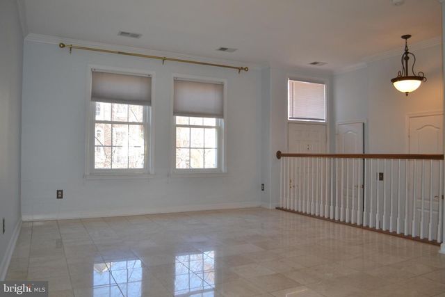 3947 VALLEY RIDGE DR, Fairfax, VA 22033