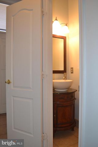 3947 VALLEY RIDGE DR, Fairfax, VA 22033