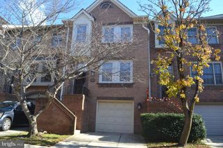 3947 VALLEY RIDGE DR, Fairfax, VA 22033