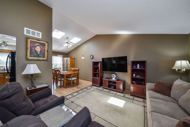 2268 Salisbury Drive, Naperville, IL 60565