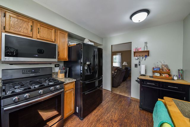 2268 Salisbury Drive, Naperville, IL 60565