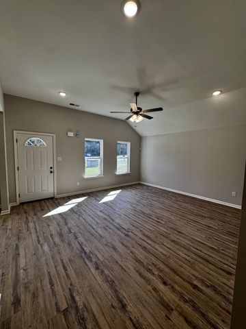 5249 ZODIAC RD, Memphis, TN 38118