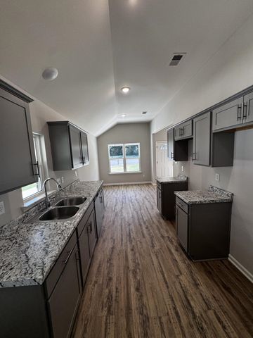 5249 ZODIAC RD, Memphis, TN 38118