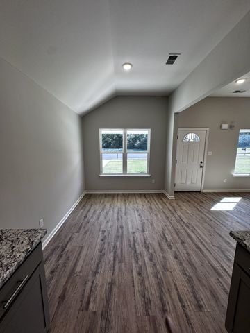 5249 ZODIAC RD, Memphis, TN 38118