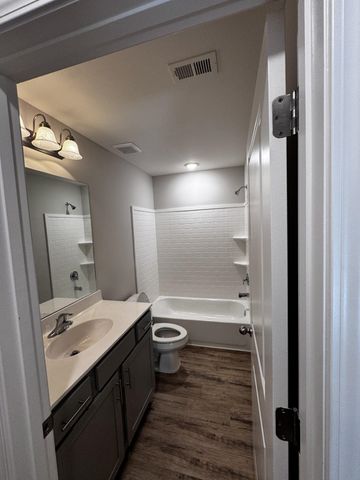 5249 ZODIAC RD, Memphis, TN 38118