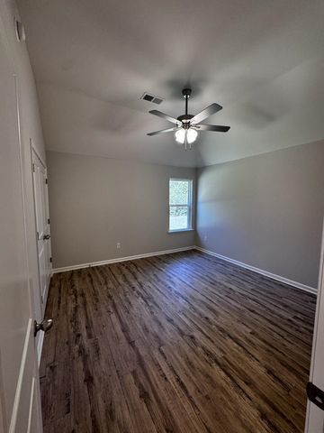 5249 ZODIAC RD, Memphis, TN 38118